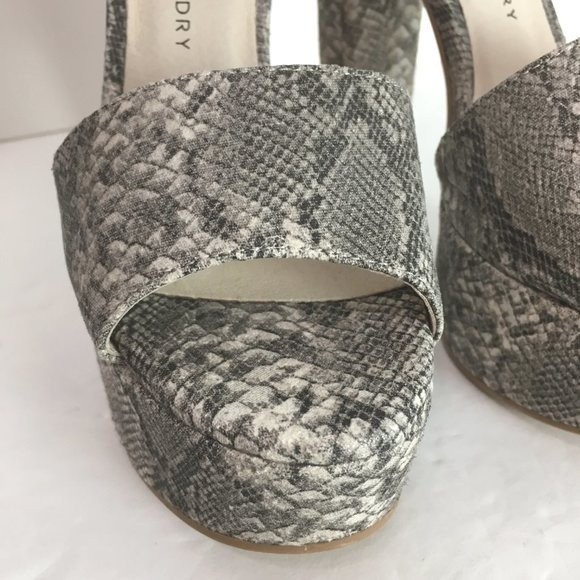 Chinese Laundry Women's Snakeskin Avenue 2 Platform Sandal Block Heels 8.5 NEW - Picture 4 of 16